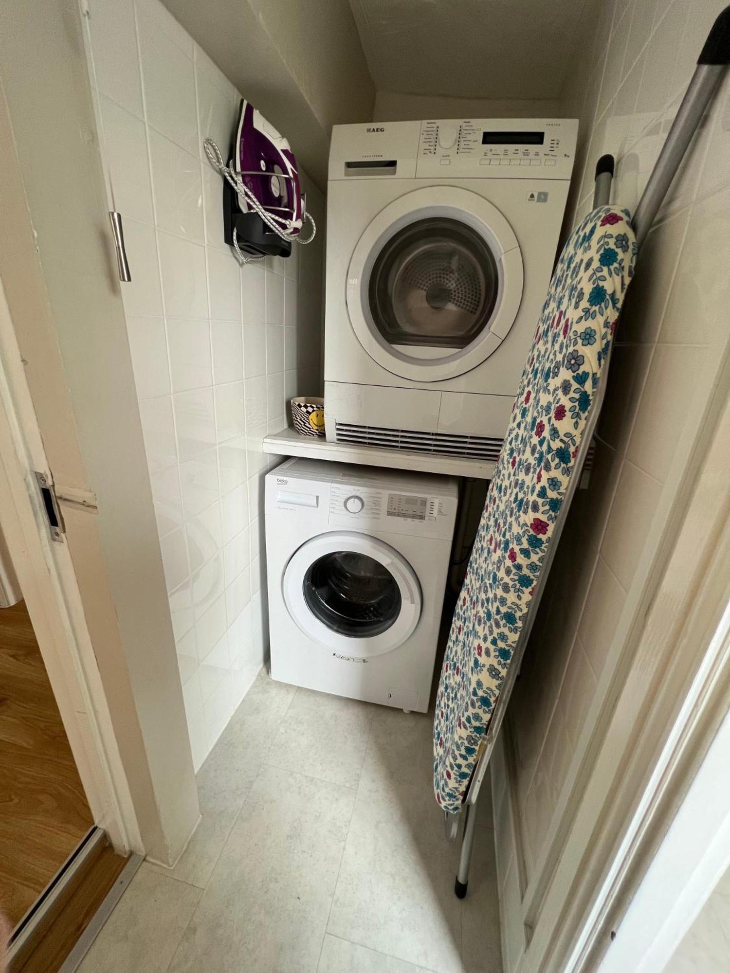 Stay In Yeovil Town Centre, Large 2 Bd Apt With Parking, Sleeps 4 ภายนอก รูปภาพ